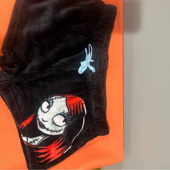 Nightmare before Christmas Sally Sleep Shorts NWOT - Picture 7 of 7